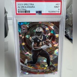 🔥 2023 Alvin Kamara Panini Spectra Astral /40 PSA 9. New Orlean Saints